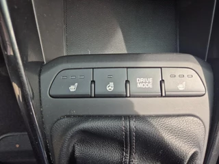 Kia Stonic 1.0 T-GDi MHEV DynamicPlusLine | Airco | Navi | Camera | LM Velgen | Privacy Glass | / 21
