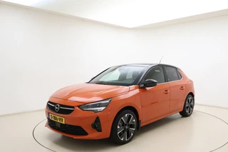Opel Corsa-e Ultimate 50 kWh 136pk | Full Options | SOH 98% | Massagestoel | Camera | Adaptive Cruise Control | Navigatie | Keyless Entry en Start | LED Verlichting