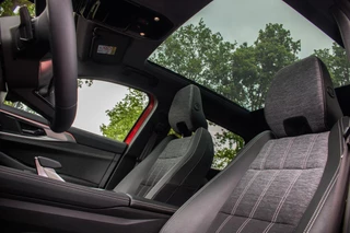 Renault Austral mild hybrid 160 X-Tronic Techno | Panoramadak | Pack Winter | Adaptieve Cruise Control | Camera | 19 Inch Lichtmetalen Velgen | Massagestoel / 7