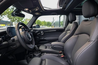 MINI 3-deurs 1.5 Cooper Classic  | PANO | HUD | CAMERA | KEYLESS | LEDER | / 9