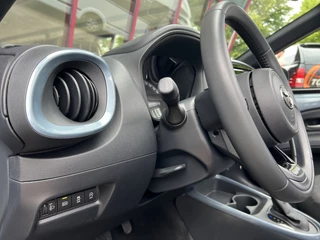 Toyota Aygo X 1.0 VVT-i S-CVT Envy  | Cabriodak | ACC | Camera | Carplay | / 13