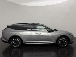 KIA K4 Sportswagon 1.0 T-GDi MHEV 115pk DCT7 GT-Line Launch Edition (schuifdak) / 7
