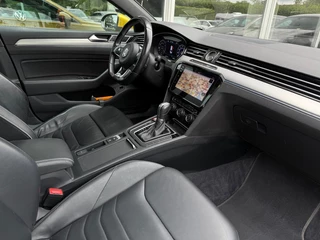 Volkswagen Arteon 2.0 TSI Business R - NL Auto Leder Pano Navi 19inch LMV / 21