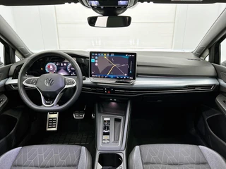 Volkswagen Golf 1.5 eTSI Black Line CAMERA | IQ Light + Grill | VIRTUAL / 8
