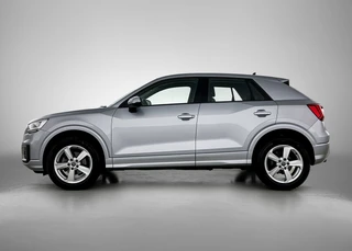 Audi Q2 35 TFSI epic Automaat | Adaptive Cruise | Stoelverwarming | CarPlay | Camera | Parkeersensoren achter / 4
