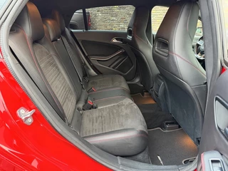 Mercedes-Benz CLA Shooting Brake 180 AMG Night Pakket LED Camera / 21