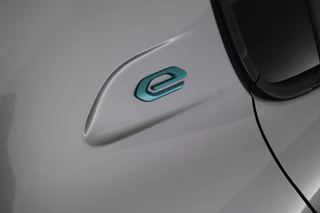 Peugeot e-208 EV GT 136pk 50 kWh SOH 91% Camera Navigatie Virtual Cockpit / 37