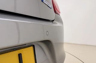Suzuki Swift 1.2 Style Smart Hybrid 83pk | Navigatie | Climate Control | Cruise Control | Stoelverwarming | Camera | Lichtmetalen Velgen | Apple Carplay - Android Auto / 8