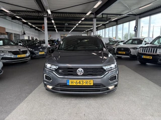 Volkswagen T-Roc 1.5 TSi 150PK DSG Sport Bns R-Line  AFN.TREKHAAK/19INCH/CAMERA/NAVI/VIRTUAL/CARPLAY/PDC / 68