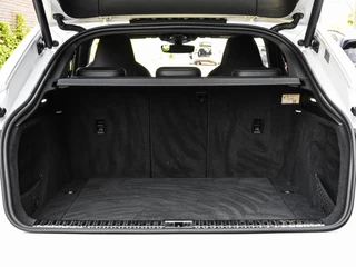 Audi e-tron Sportback S quattro 95 kWh 503 PK | SOH 99% | Panoramadak | RS-zetels | HUD | B&O | ACC | 360 Camera | Soft-Close | Luchtvering | 23" | incl. BTW / 49