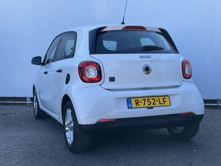 smart Forfour EQ Soh 96% 1Eig Clima Cruise toerenteller Essential 22kw-boordlader met fastcharge functie / 35