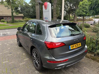 Audi Q5 2.0 TFSI quattro S Edition / 55