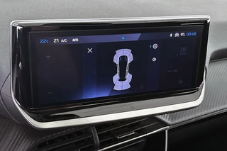Peugeot 208 1.2 Hybrid 100 e-DCS6 Allure / 16