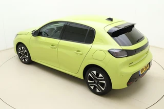 Peugeot 208 1.2 Hybrid 110 e-DCS6 Allure | Parkeersensoren | Appel Carplay/Android Auto draadloos | Climate Control | Cruise Control | Privacy Glass / 5