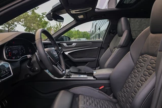 Audi RS6 Avant RS 6 TFSI quattro  | DYNAMIC PLUS | KERAMISCH | CARBON | HUD | B&O | KOELING | NIGHTVISION | 4WIELSTURING | / 19