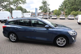 Ford Focus Wagon BUSINESS APPLE/ANDROID PARK-SENSOREN WINTERPACK CLIMA LED ALL-SEASON KEYLESS / 8