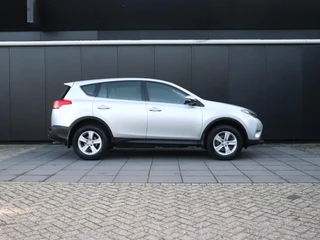 Toyota RAV4 2.0 Aspiration 4WD / 5