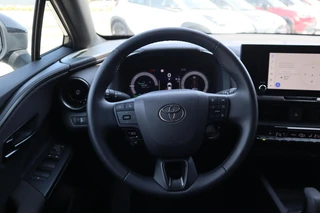 Toyota C-HR HYBRID 140 DYNAMIC ANDROID/APPLE AD-CRUISE PRIVACY-GLASS PARK-SENSOREN KEYLESS 18"LMV BLISS NL-AUTO / 21