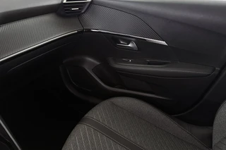 Peugeot 208 1.2 Hybrid 110 e-DCS6 Allure 2+6 jaar garantie / 34