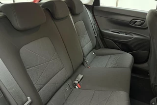Hyundai Bayon 1.0 T-GDI 100pk Comfort | Navigatie via APP | Airco | Camera | Cruise control | Lichtmetalen velgen | Parkeersensoren / 18