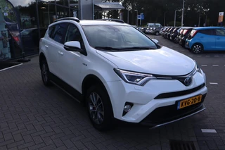 Toyota RAV4 2.5 HYBRID DYNAMIC / 11