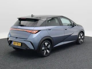BYD DOLPHIN Design 60.4 kWh 204 Pk | Stoelverwarming | 360 Camera | Panoramadak | Adaptive Cruise | Warmtepomp |17 Inch | 26.055 Km !! / 4