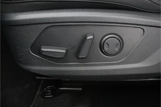 Kia Sportage 1.6 T-GDi Hybrid DynamicPlusLine  - Kantel/Schuifdak - Stoel en stuur verwarming - Parkeersensoren - Navigatie- Fabrieksgarantie tot 10-2031 / 35