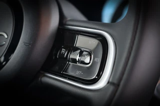 Fiat 500e Urban Comfort 42 kWh  Keyless/Stoelverw/CarPlay/Camera/Dodehoek/Pdc/15" / 13