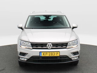 Volkswagen Tiguan 1.4 TSi 125 Pk Connected Series | Cruise Control | Navigatie | Climatronic | Parkeersensoren | 17 Inch | 158.663 Km !! / 5