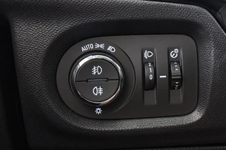 Opel Corsa Electric Long Range Edition 51 kWh Achteruitrijcamera Apple CarPlay Parkeersensoren Voor en Achter / 23
