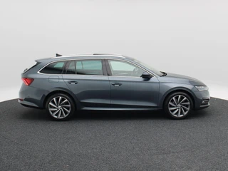 Skoda Octavia Combi 1.4 TSi 204 PK iV PHEV Business Plus | Stoelverwarming | Panoramadak | Camera | Adaptive Cruise | Head UP | 18 Inch | 95.33 Km !! / 8