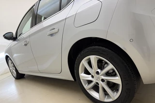 Opel Corsa 1.2 Level 3 Elegance 100 Pk | Navigatie | Lichtmetalen velgen | Climate control | Parkeersensoren | Camera | LED / 33