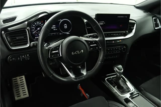 Kia ProCeed 1.5 T-GDi GT-Line Automaat  - Apple Carplay/Android Auto - Cruise Control - Dodehoekdetectie - Climate Control - Navigatie - Stoel/Stuur Verwarming - - Fabrieksgarantie tot 06-2031 / 18