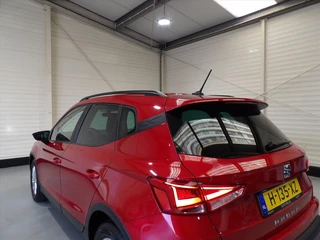 SEAT Arona 1.0 TSI 95pk Style Business Intense / 12