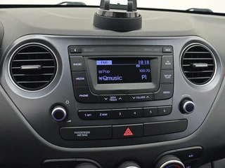 Hyundai i10 1.0i Comfort Bluetooth | All-seasons | Cruise control / 27