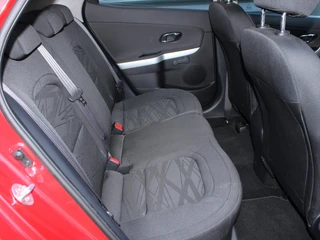 Kia Ceed 1.0 T-GDi ComfortPlusLine Navigator Trekhaak, 2e Eigenaar, Cruise Control, Carplay/Android Auto, Achteruitrijcamera, Airco / 19