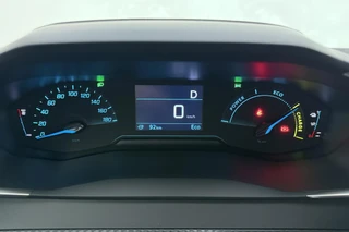 Peugeot e-2008 EV Business 54 kWh | 156PK | AUTOMAAT | 406KM WTLP | Camera Achter | Draadloos Appel Carplay & Android Auto | / 21