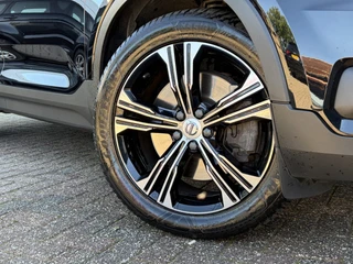 Volvo XC40 1.5 T5 262pk Recharge Inscription PHEV Leer Stoel/Stuurverw Carplay Crystal Orrefors Dealer-Onderhouden! / 17