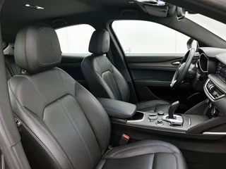 Alfa Romeo Stelvio 2.0 T AWD Ti Q4 | Automaat | Adaptive Cruise | Stoelverwarming | Navigatie | Camera | Leder | BTW / 14
