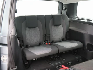 Volkswagen ID. Buzz Pro 86 kWh 286 Pk LWB 7 Persoons | Cruise Control | CarPlay | Climatronic | Navigatie | 19 Inch | 18.855 Km !! / 34