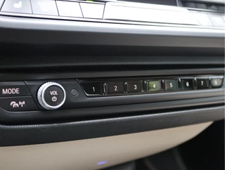 BMW 2 Serie Gran Coupé 218i Luxury Line  | Leder | Stoelverwarming | Org. NL / 42