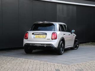 MINI 5-Deurs 1.5 Cooper MINI Yours LEDER | AUT. | SPORTSTOELEN | CAMERA | STOEL/STUURVERW. | CRUISE | NAVI | / 4