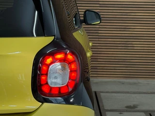 Smart Forfour 1.0 Passion | Automaat | Carplay | Cruise Control | LED | Bicolor | Camera | Lichtmetalen velgen 15 Inch / 38