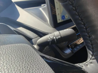 Toyota Prius 2.0 Plug-in Hybrid 220 PARK-SENSOREN BLIND-SPOT KEYLESS STOEL/STUURVERW CAMERA APPLE/ANDROID DAB+ LM-VELGEN AD-CRUISE ELEK-ACHTERKLEP / 27