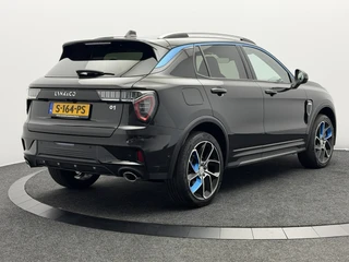 Lynk & Co 01 1.5 Plug-in Hybrid 262PK | Origineel NL Panoramadak | Infinity Audio | 360 Camera / 4