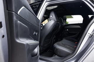 Peugeot 308 SW 1.6 Plug-in Hybrid 225 GT  | SOH 100% | Pano | Camera / 21