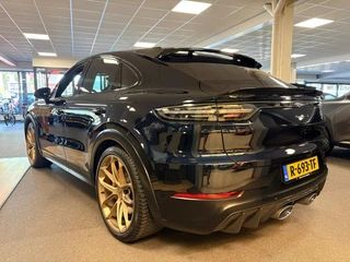 Porsche Cayenne Coupé 4.0 Turbo GT 641pk / Carbon dak / carbon pakket / 22inch / keramisch / dealer onderhouden / 5