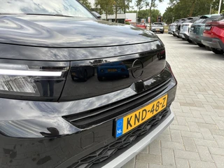 Opel Frontera 1.2 Turbo 145Pk Automaat Hybrid GS | DEMO | Climate control | Navigatie | Winterpakket | Camera | Parkpilot | Led | Private-Glas | Elektrisch Pakket | LM-Velgen / 11