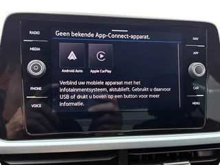 Volkswagen T-ROC 1.5 TSI Life Edition | Automaat | Adaptive Cruise | Stoelverwarming | CarPlay | Parkeersensoren | BTW / 25