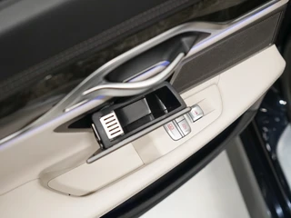 BMW 7 Serie 745e M-Sport Massage | TV | CoPilot / 52